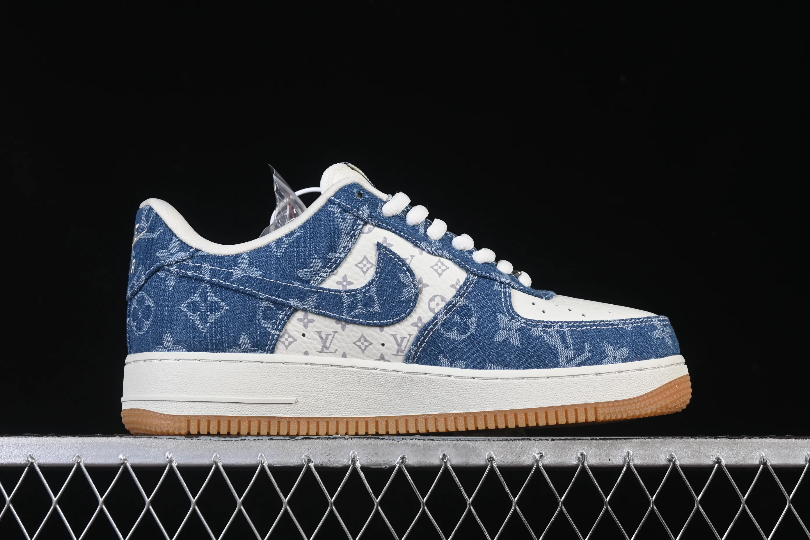 All Categories Nk Air Force 1 Air Force Series Nk Air Force 1 Low Air Force Low Nike Air Force 1'07 Low LV Joint White Navy Air Force One Low Casual Shoes YF9511-813
